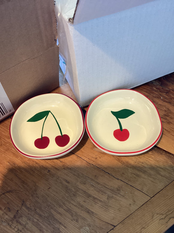 Very Cherry Pinch Bowls - Individuals