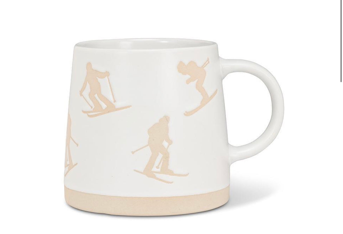 Wide Base Mug with Skiers