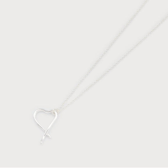 SMALL HEART PENDANT ON CHAIN 1764-SLV