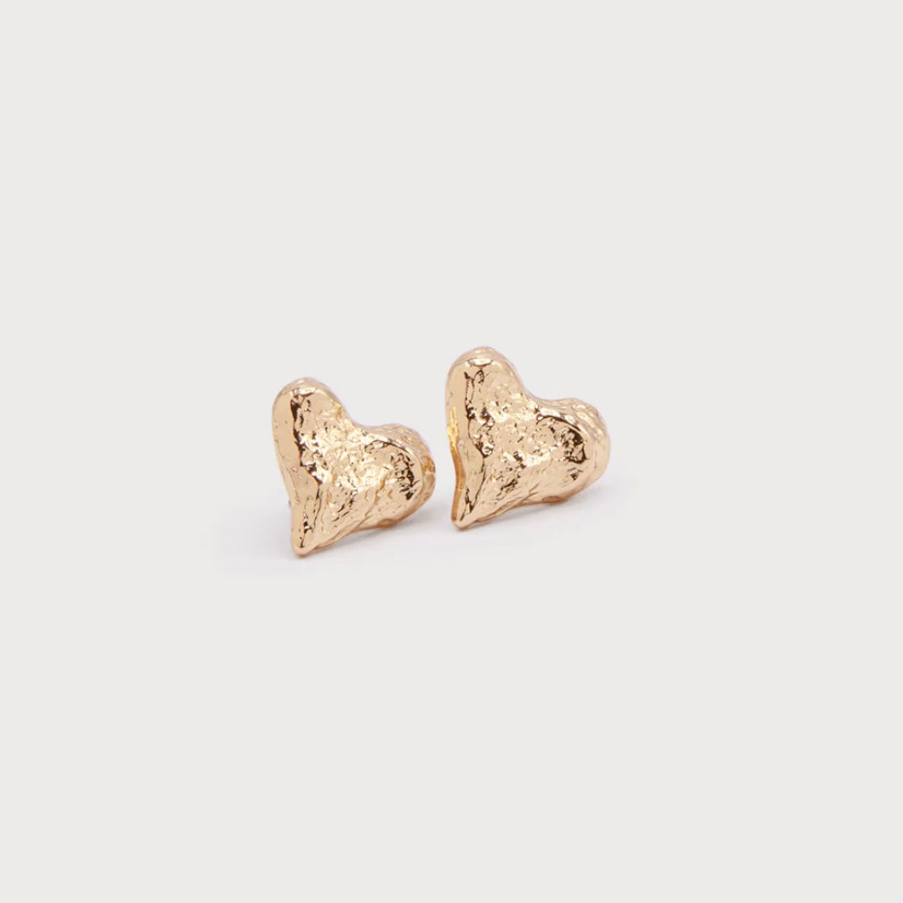 Hammered Heart on Posts 2785-GLD